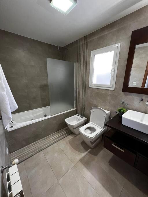 Casa Conesa, Calida Super Confortable Hasta 7 Personas Esquel